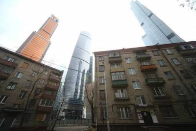 Цены на квартиры в Москве оказались завышены втрое