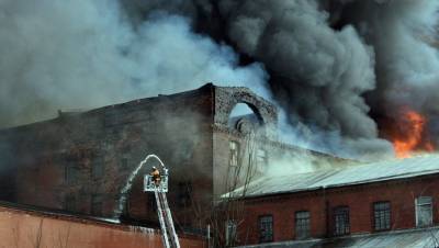 Появилась первая версия причины пожара на "Невской мануфактуре"