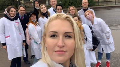 Главу "Альянса врачей" оштрафовали за акцию у колонии с Навальным