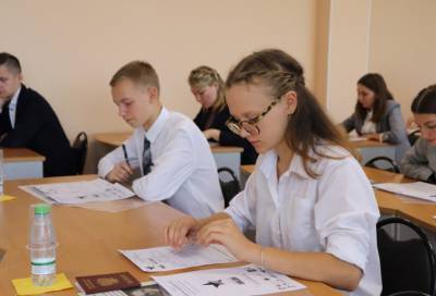 Участие в «Диктанте Победы» примут более 3500 школьников Ленобласти
