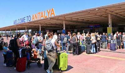 Полеты в Турцию и Танзанию приостановят до 1 июня