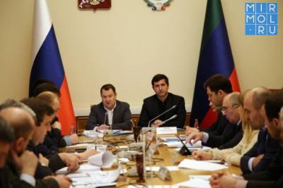 Максим Егоров и Батыр Эмеев обсудили реализацию нацпроекта «Жилье и городская среда»