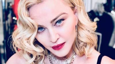 Дочь Мадонны раскритиковали за волосатые подмышки