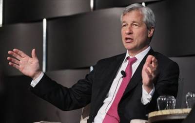 Глава JPMorgan призвал ужесточить регулирование криптовалют