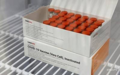 Вакцина CoronaVac уже отправлена в регионы