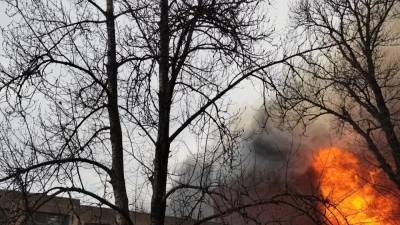 Спасатели локализовали пожар в Невской мануфактуре