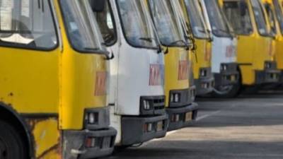 Перевозчики в Киеве пожаловались на убытки и увольнения водителей