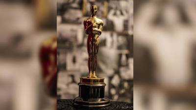 Лариса Дерн - Рене Зеллвегер - Киноакадемия назвала имена ведущих "Оскара" в 2021 году - inforeactor.ru - Лондон - Париж