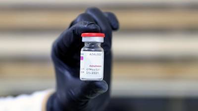 В Ирландии приостановили вакцинацию лиц младше 60 лет препаратом AstraZeneca