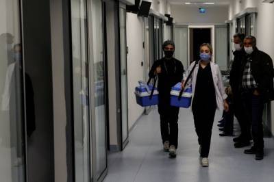 За 24 часа в Турции зафиксировано почти 55 тысяч новых случаев коронавируса