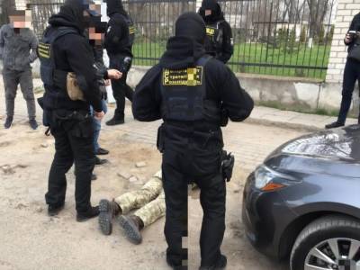 В Одессе задержали военного, требовавшего 180 тыс грн, чтобы не отправлять военнообязанного на Донбасс