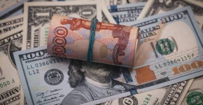 Лавров рассказал о работе России над отказом от доллара и западных платёжных систем