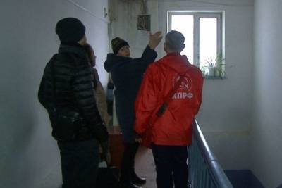 В Омске в Старом Кировске жильцы дома судятся из-за текущей крыши