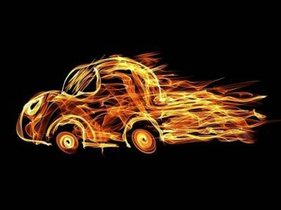 В приамурском Белогорске за ночь сгорели машины двух депутатов
