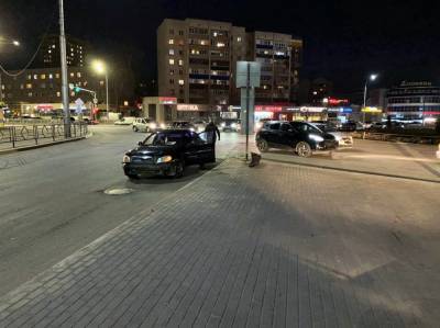 ДТП по вине автоледи случилось на площади Победы