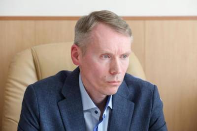 Председатель избиркома НАО Георгий Попов покидает свой пост