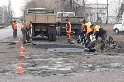 В Мичуринске завершают ямочный ремонт двух дорог в микрорайоне Кочетовка-5