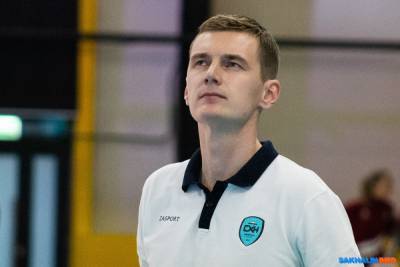 Волейбольный "Сахалин" лишился главного тренера