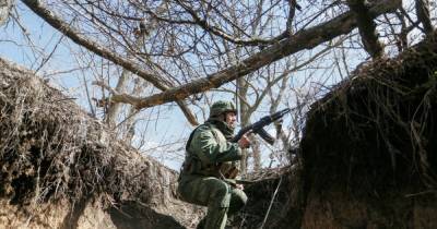 На Донбассе за сутки погиб украинский военный, еще двое получили ранения