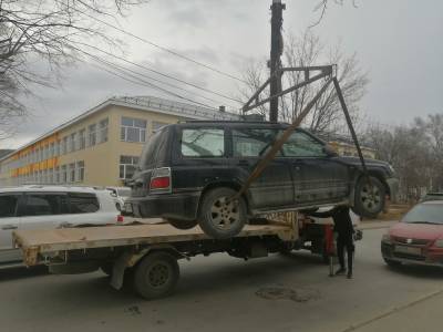 ГИБДД продолжает эвакуационные рейды в Южно-Сахалинске