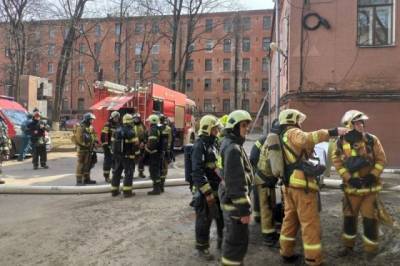 Пожар в хостеле рядом с «Невской мануфактурой» ликвидирован