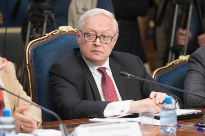 Рябков заявил, что США стоит «держаться подальше» от России и Крыма