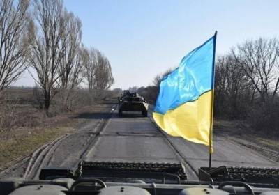 На Донбассе беспилотник сбросил на военных гранаты, погиб боец