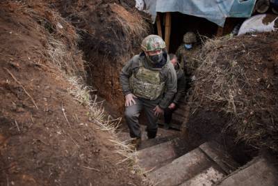 Зеленский объяснил, зачем РФ эскалация на востоке Украины