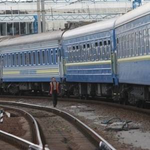 Ряд поездов на запад Украины отменили из-за низкого спроса