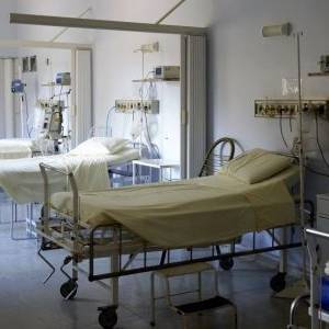 В Запорожской области заполняемость «ковидных» больниц превысила 90%