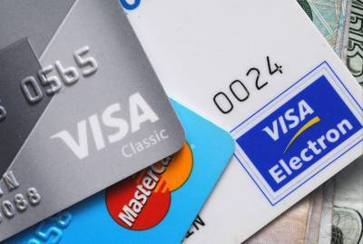 Кремль не исключил появление ограничений на использование Visa и MasterCard в России