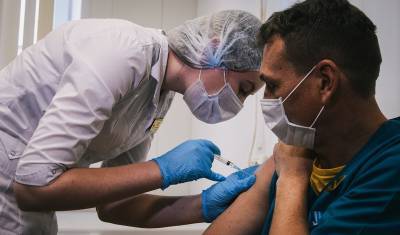 Еще одна крупная партия вакцины от коронавируса поступила в Тюменскую область