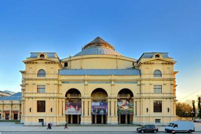Здание «Мюзик-Холла» в Петербурге приведут в порядок