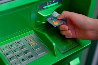 Долги украинцев могут взыскивать автоматически: список банков и условия
