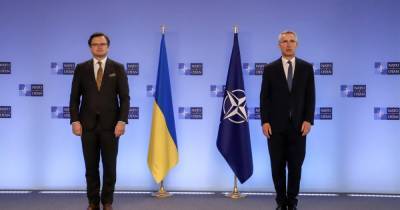 Генсек НАТО встретил Кулебу в Брюсселе (ФОТО)