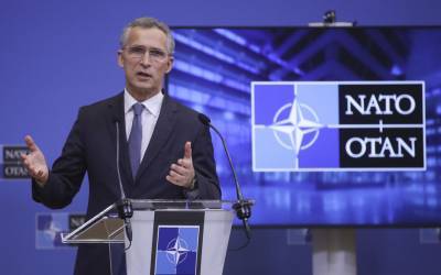 "НАТО никогда не признает аннексию Крыма", - Столтенберг