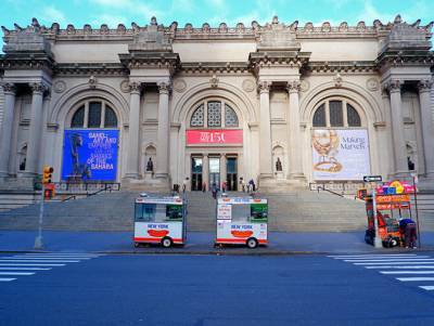 Google присвятив дудл Метрополітен-музею у Нью-Йорку