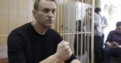 Навальный подаст в суд из-за того, что ему не дают прочитать Коран