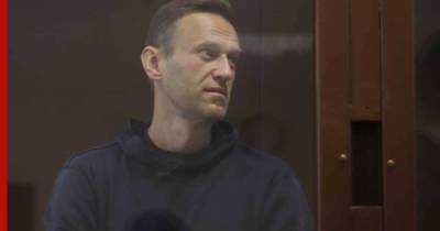 Навальный из-за Корана решил судиться с владимирской колонией