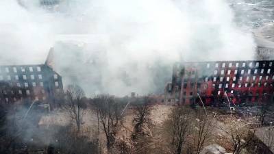 Поджог мог стать причиной пожара на "Невской мануфактуре"