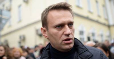Навальный будет судиться с колонией: не дают читать Коран