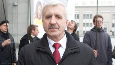 В Белоруссии задержали лидера партии БНФ Костусева и политолога Федуту