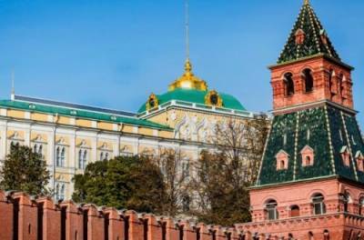 В Кремле заявили о готовности России к отключению от западных платежных систем