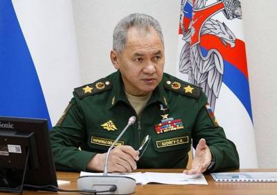 Шойгу заявил о массовой переброске войск НАТО к границам России