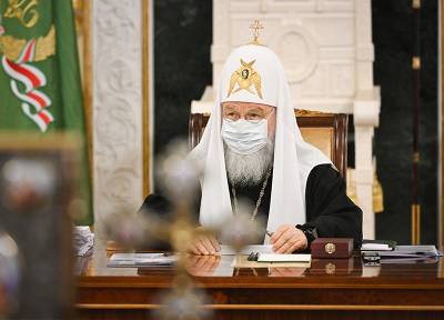 Патриарх Кирилл привился от коронавируса