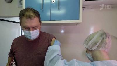 В Москве получить вакцину от коронавируса на дому смогут маломобильные граждане