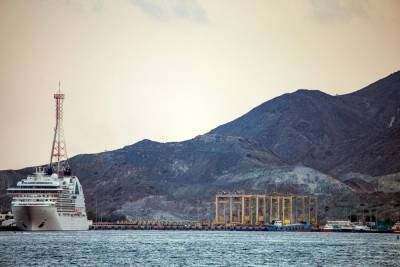 Израильское торговое судно подверглось атаке в Оманском заливе - news.israelinfo.co.il - Иран - Тель-Авив - Эмираты - Кувейт - Персидский Залив