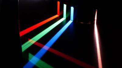 Физики разработали проникающие через непрозрачную материю световые лучи