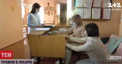 В Николаеве мать обвиняет медиков психбольницы в избиении ребенка
