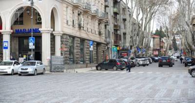 Бар в центре Тбилиси опечатан за нарушение ковид-ограничений